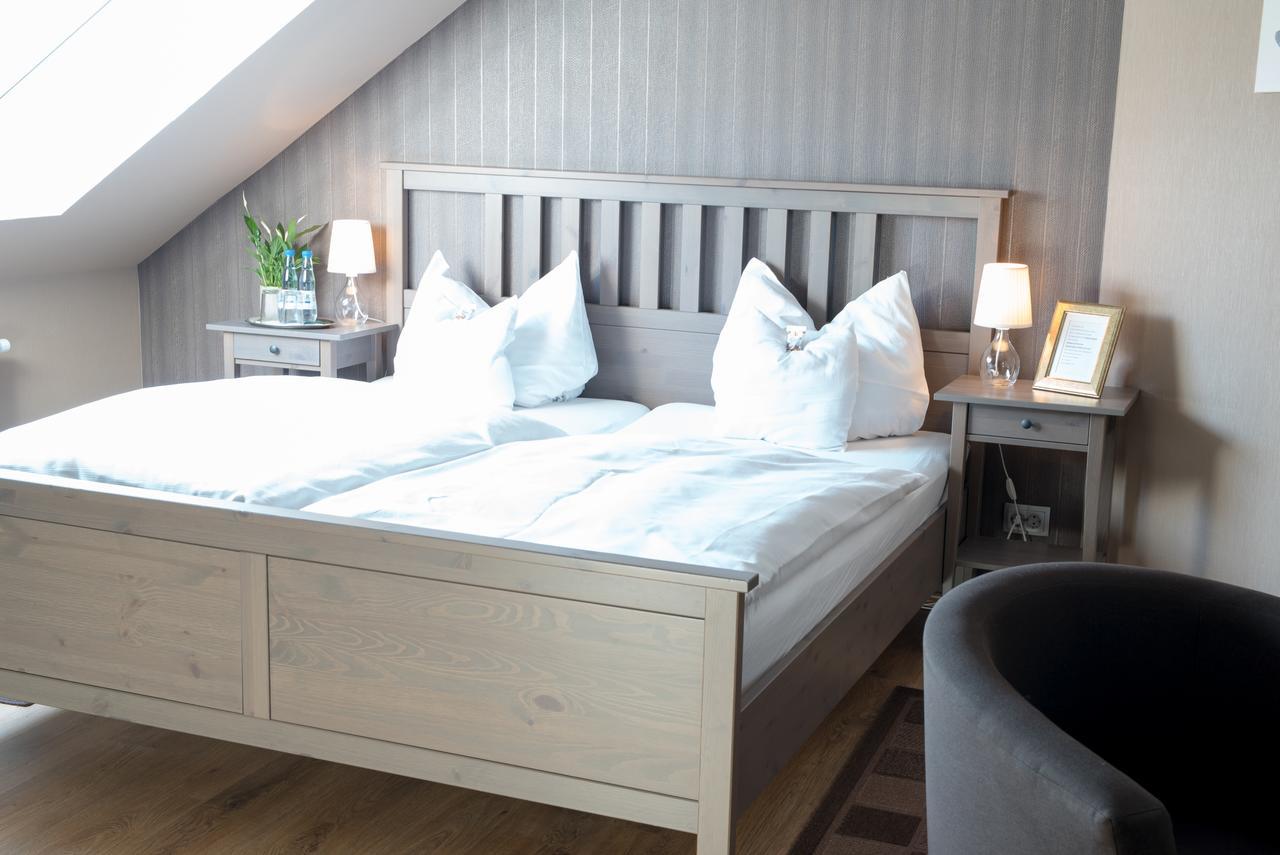 Hotel Weddeler Hof Cremlingen Esterno foto